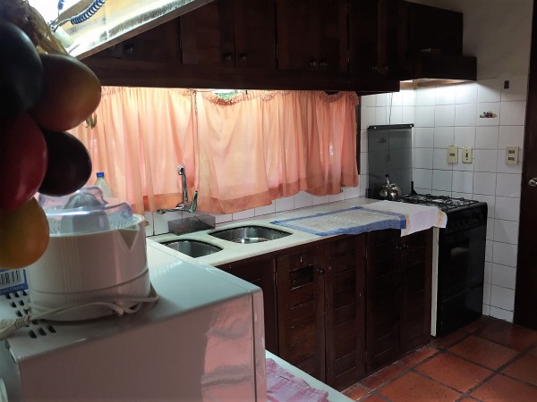 EXCELENTE CHALET 4 DORMITORIOS MAS DEPENDENCIA EN LA PARADA 35 DE LA MANSA -PUNTA DEL ESTE   