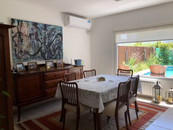 VENTA CASA 4 DORMITORIOS -DEP. - PARRILLA -  PILETA -CASAS DE SANTA MARIA