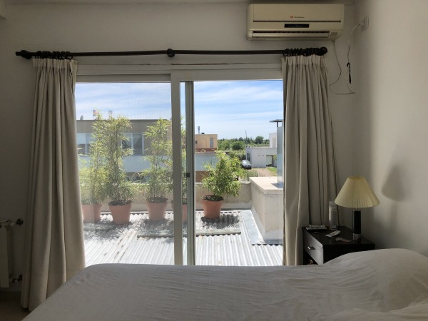 VENTA CASA 4 DORMITORIOS -DEP. - PARRILLA -  PILETA -CASAS DE SANTA MARIA