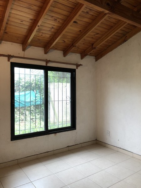 EXCELENTE CASA MULTI FAMILIAR  - MUY BUENA ZONA - BOULOGNE-  son 3 ph en un lote