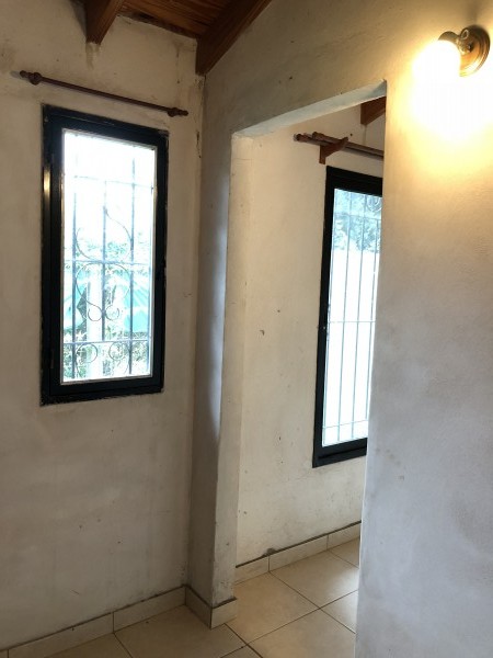 EXCELENTE CASA MULTI FAMILIAR  - MUY BUENA ZONA - BOULOGNE-  son 3 ph en un lote