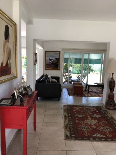 VENTA CASA 4 DORMITORIOS -DEP. - PARRILLA -  PILETA -CASAS DE SANTA MARIA