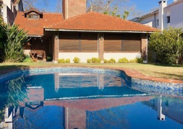 EXCELENTE CASA 5 AMBIENTES CON JARDIN QUINCHO PILETA -SAN ISIDRO